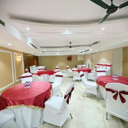 The Orion Express - East Of Kailash New Delhi Exterior photo