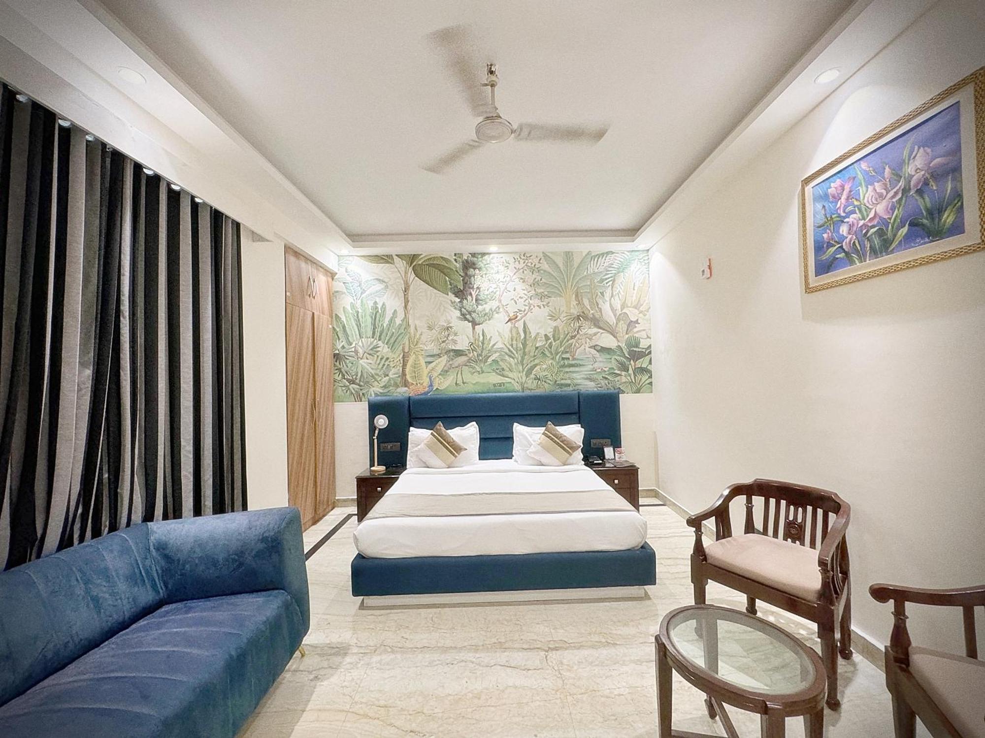 The Orion Express - East Of Kailash New Delhi Exterior photo