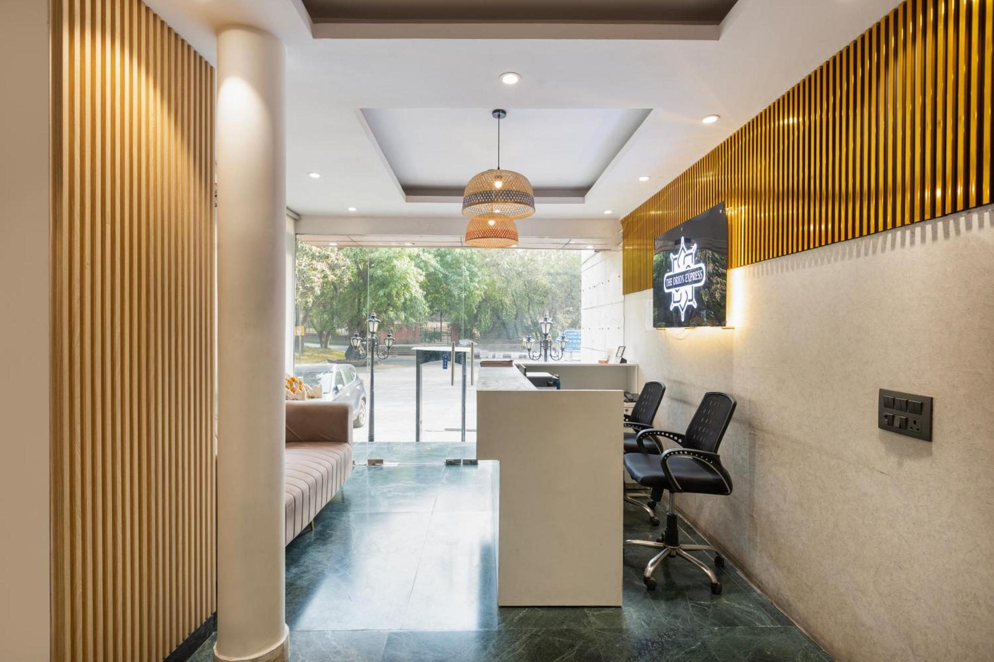 The Orion Express - East Of Kailash New Delhi Exterior photo